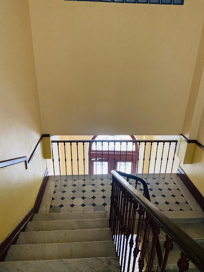 Corso Home- Central Apartment In مينتون المظهر الخارجي الصورة